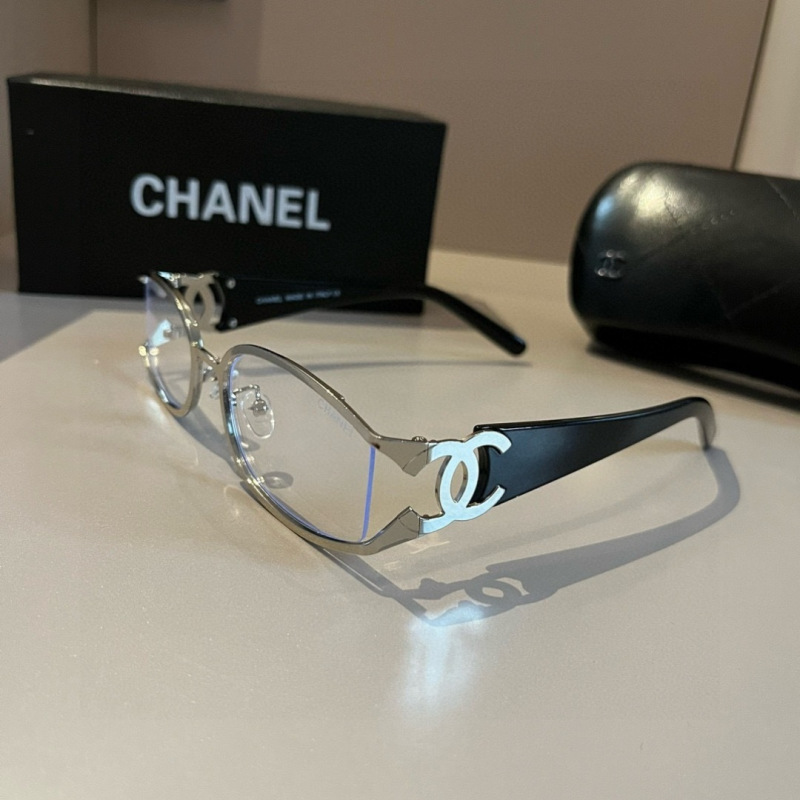 Очки с прозрачными линзами в металлической оправе Chanel