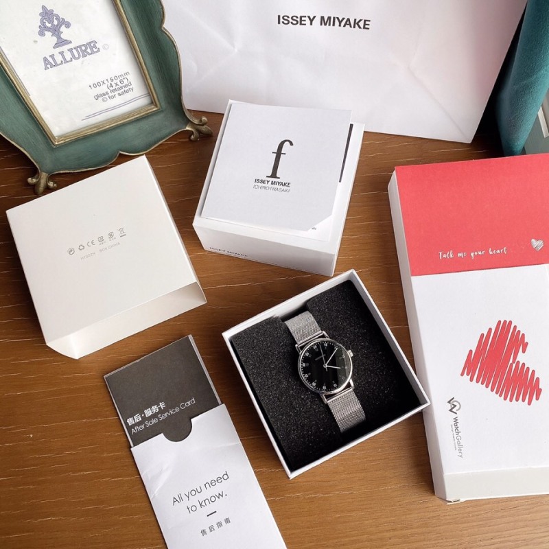 Часы Issey Miyake
