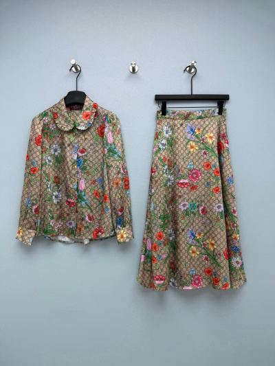 Костюм Gucci с цветочным принтом