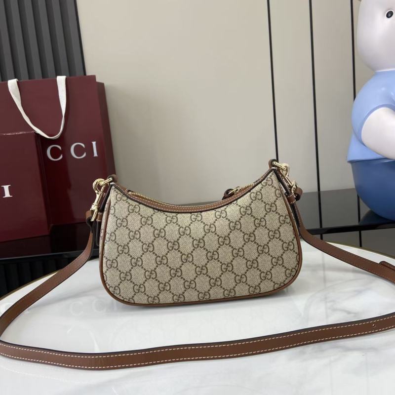 Сумка Gucci с цепочкой и принтом GG