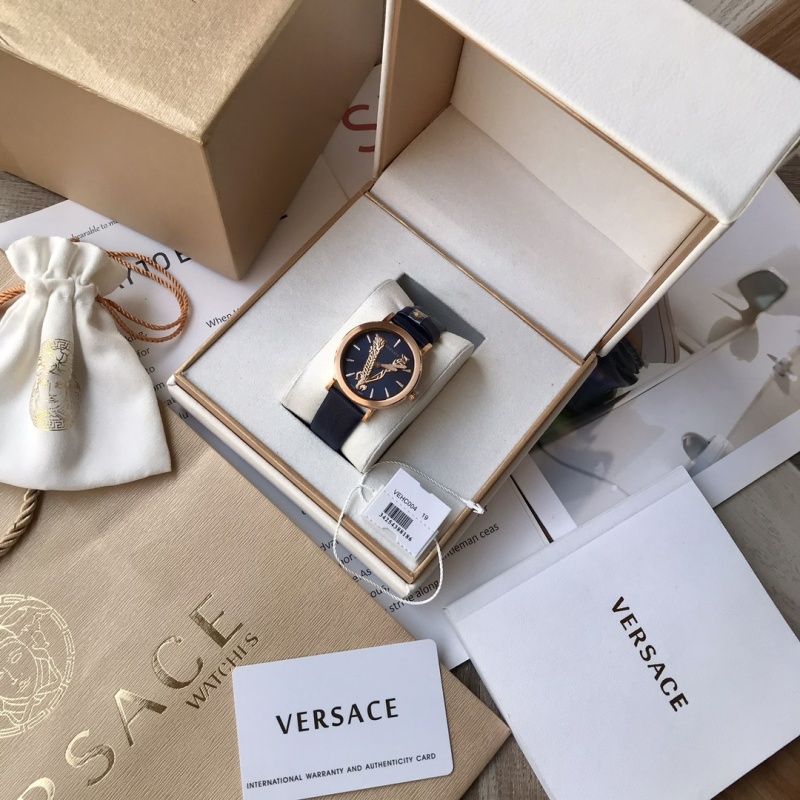 Часы Versace