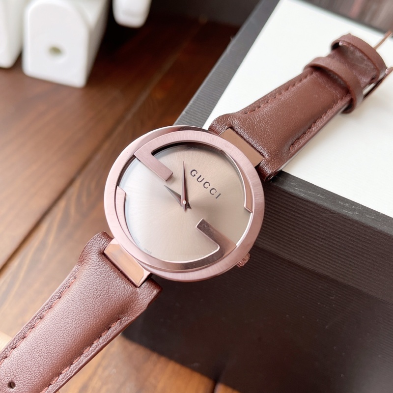 Часы Gucci