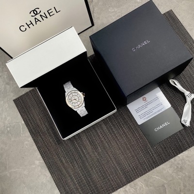 Часы Chanel