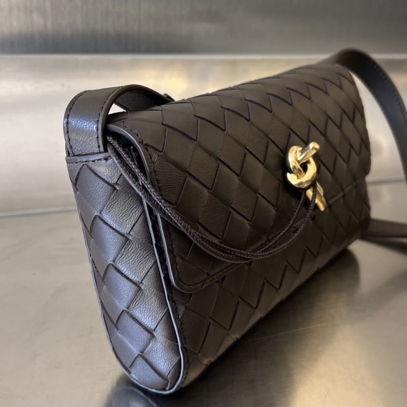 Bottega Veneta Mini Andiano сумка через плечо