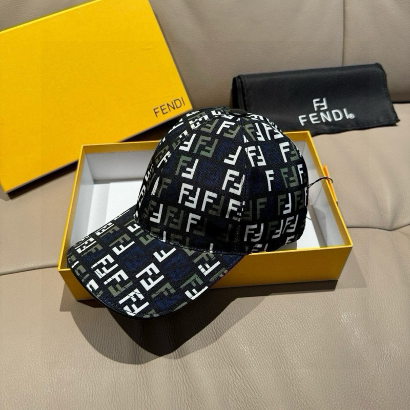 Бейсболка с монограммным принтом Fendi