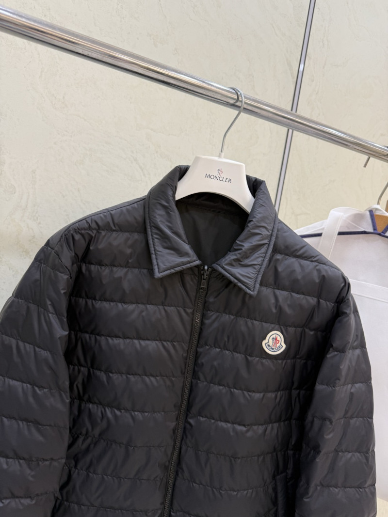 Пуховик Moncler