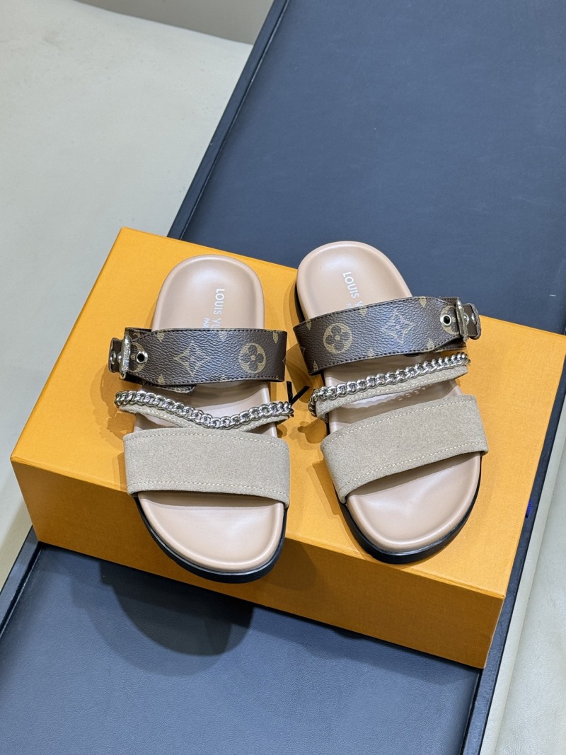 Сандалии женские на платформе с декоративной цепью Louis Vuitton