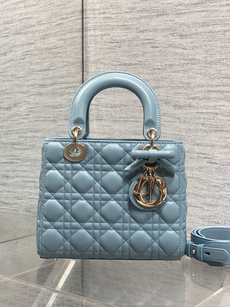 Сумка Dior Lady Dior голубая