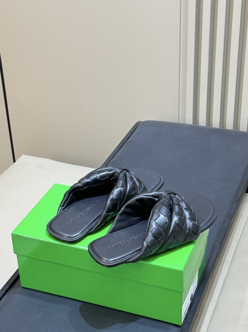 Шлёпанцы Bottega Veneta