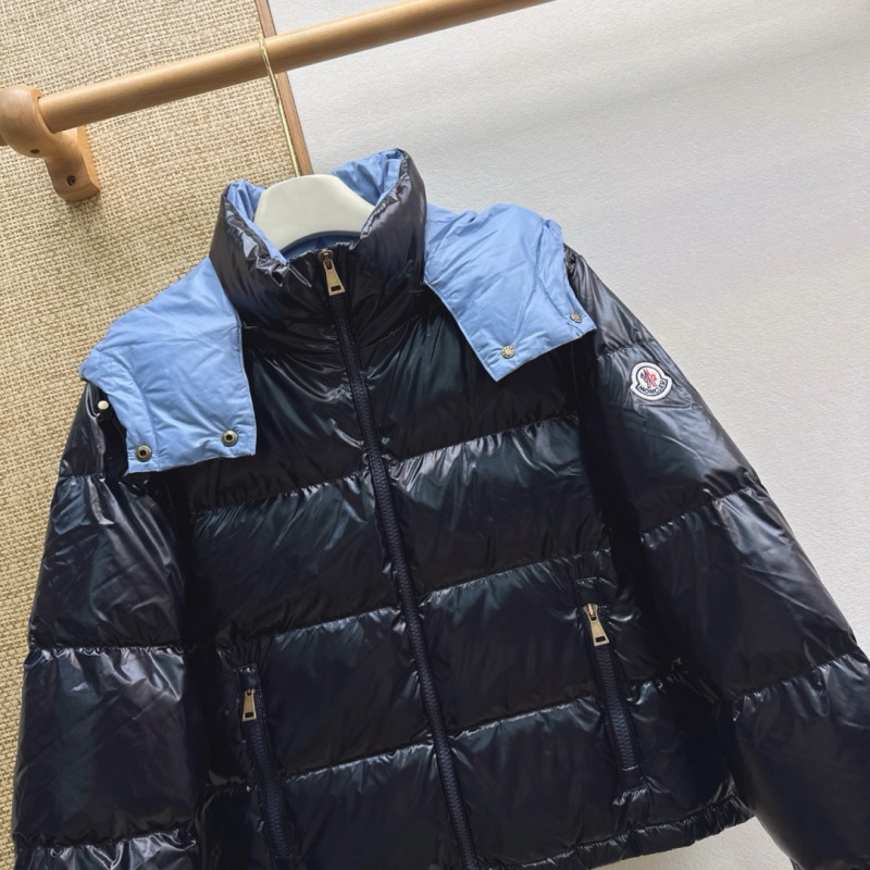 Пуховик Moncler
