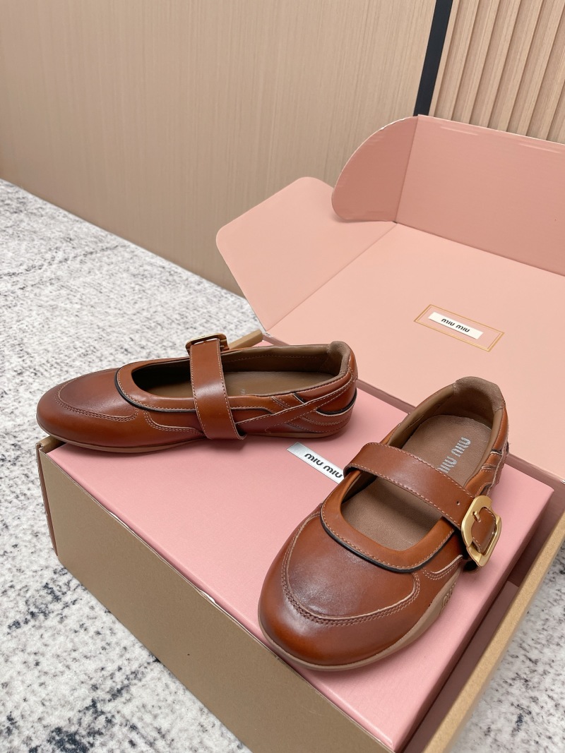 Балетки женские с пряжкой Miu Miu