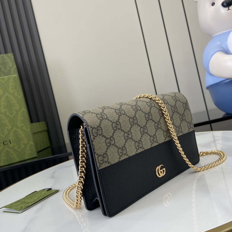 Сумка-клатч Gucci с цепочкой