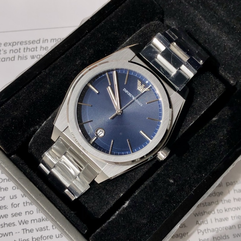Часы Armani