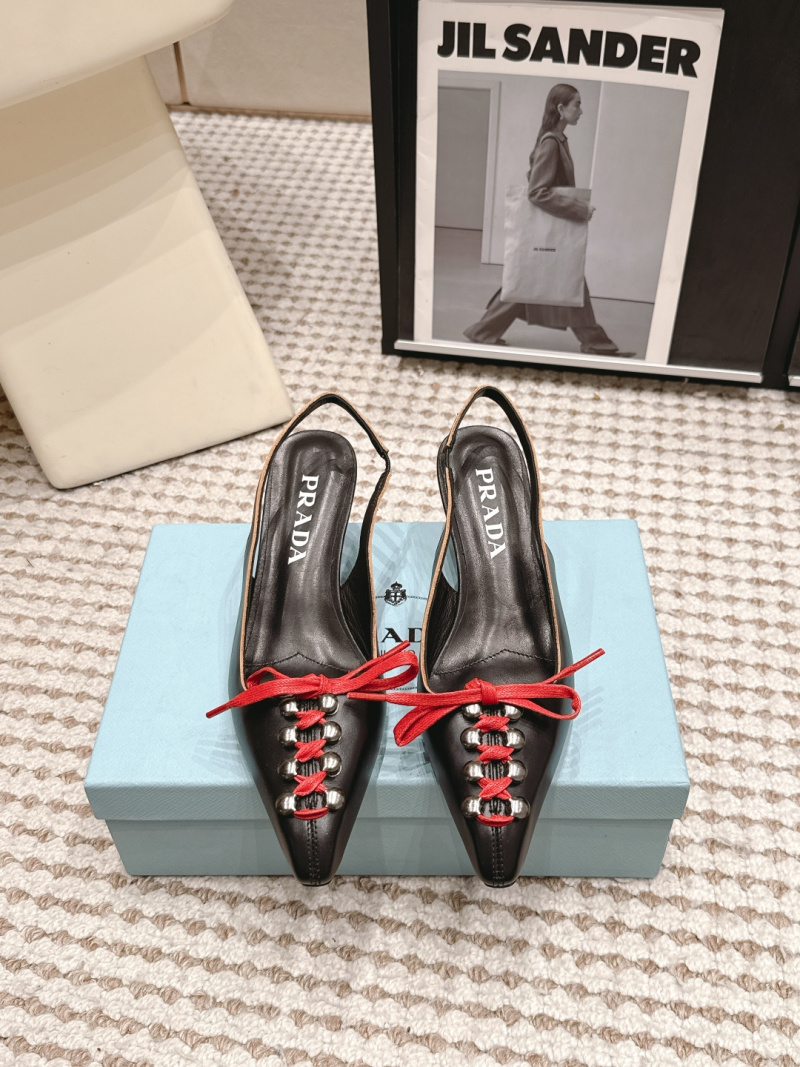 Женские черные кожаные босоножки с ремешком на лодыжке и шнуровкой Prada