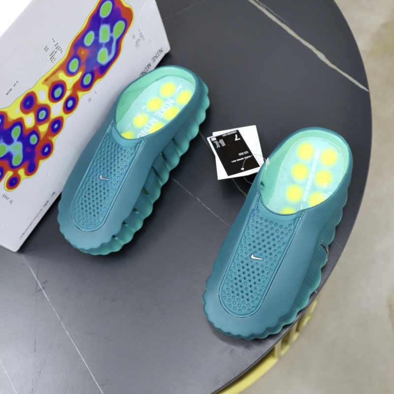 Домашние шлепанцы Nike Mind 001
