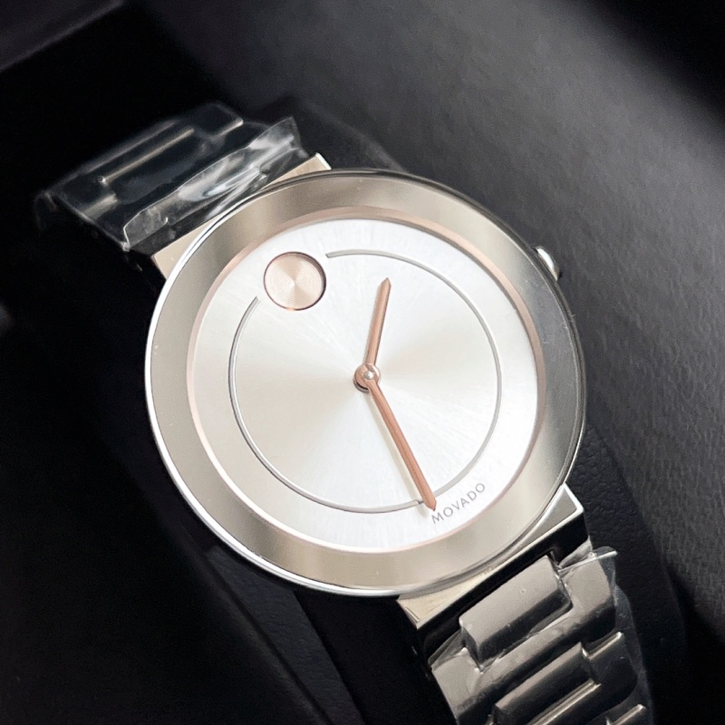 Часы Movado