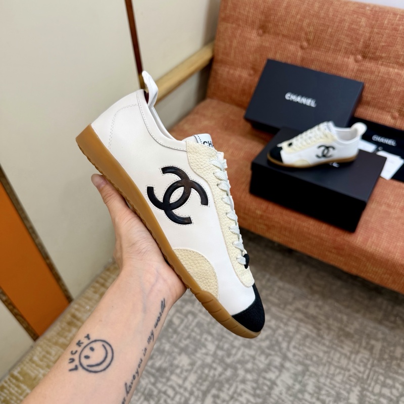 Женские кроссовки Chanel Sneaker, весна 2026, замша и кожа