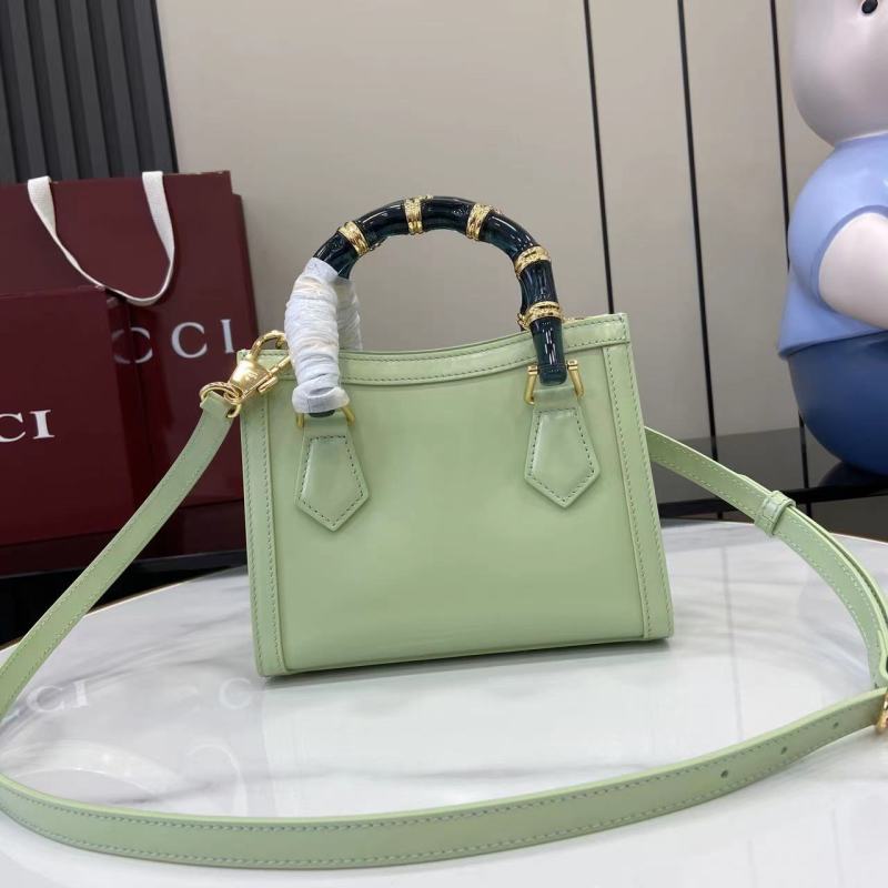 Сумка Gucci с бамбуковой ручкой