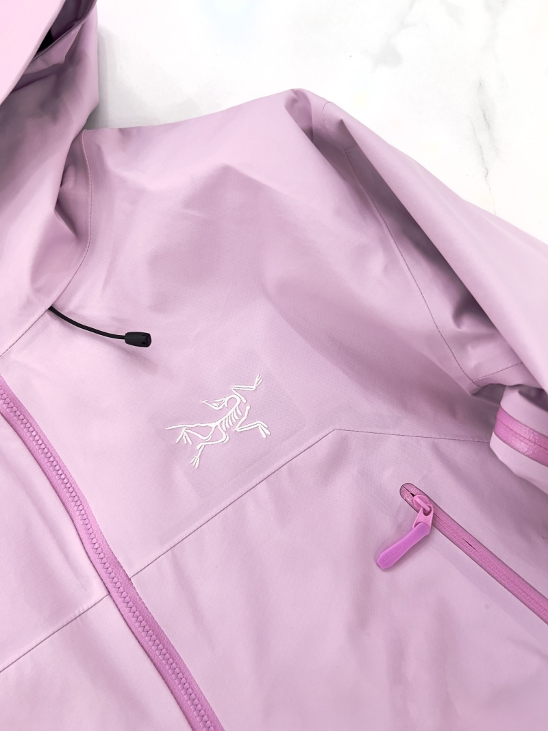 Куртка Arc'teryx с капюшоном