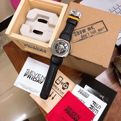 Часы SevenFriday