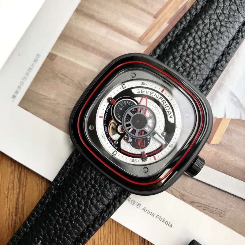 Часы SevenFriday