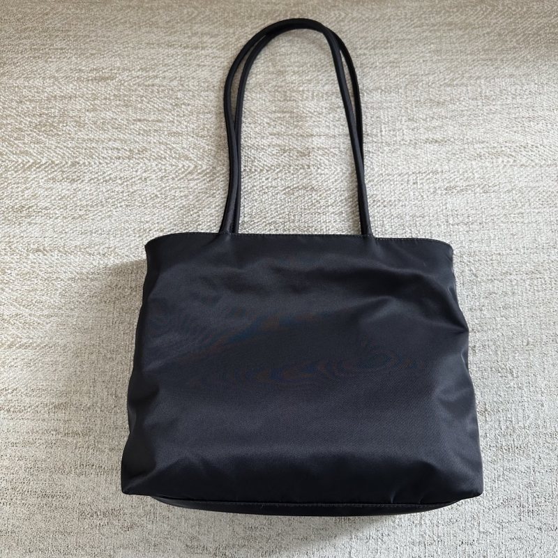 Сумка из нейлона Re-Nylon с треугольным логотипом Без бренда