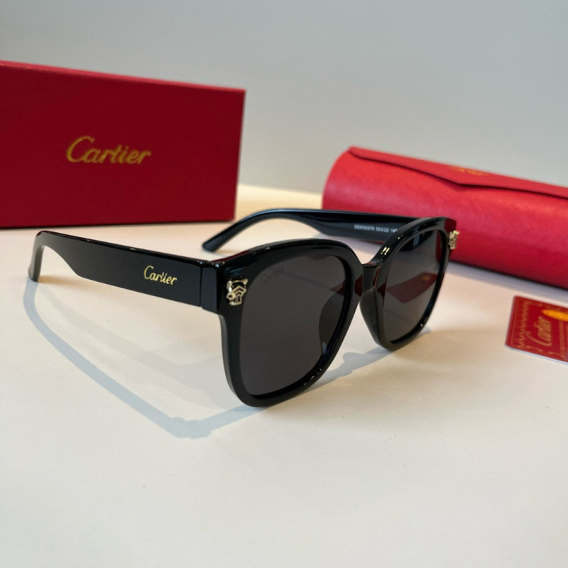 Солнцезащитные очки Cartier