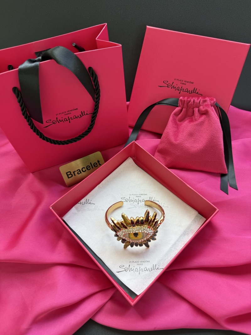 Браслет в виде глаза с кристаллами Schiaparelli