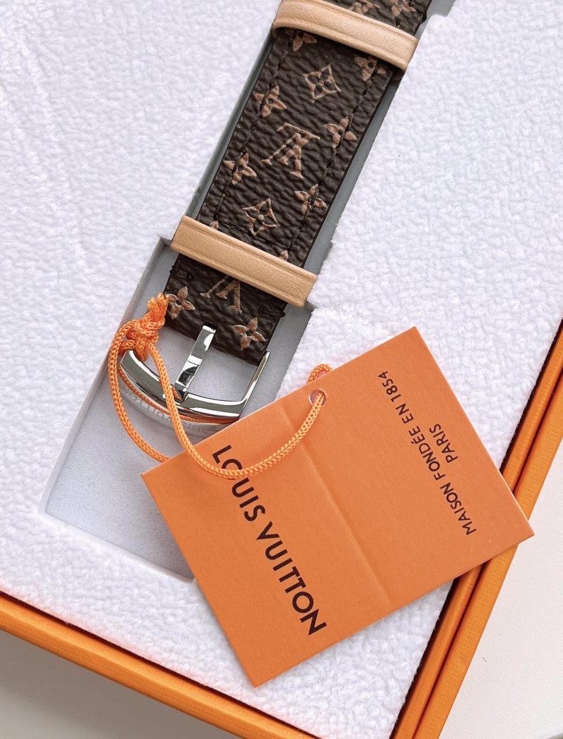 Часы Louis Vuitton