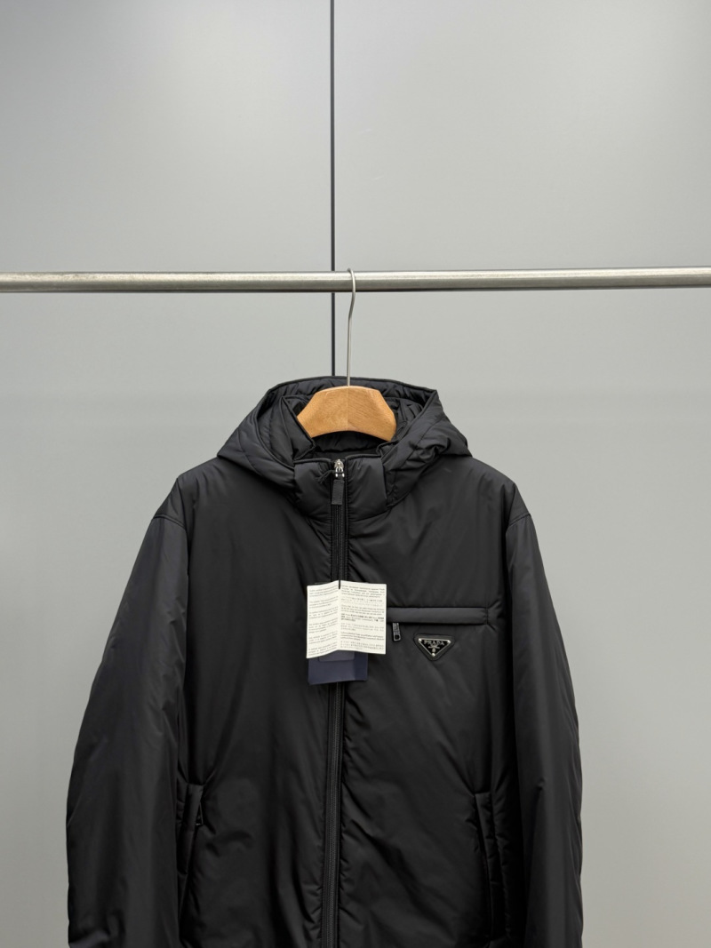 Пуховик Prada