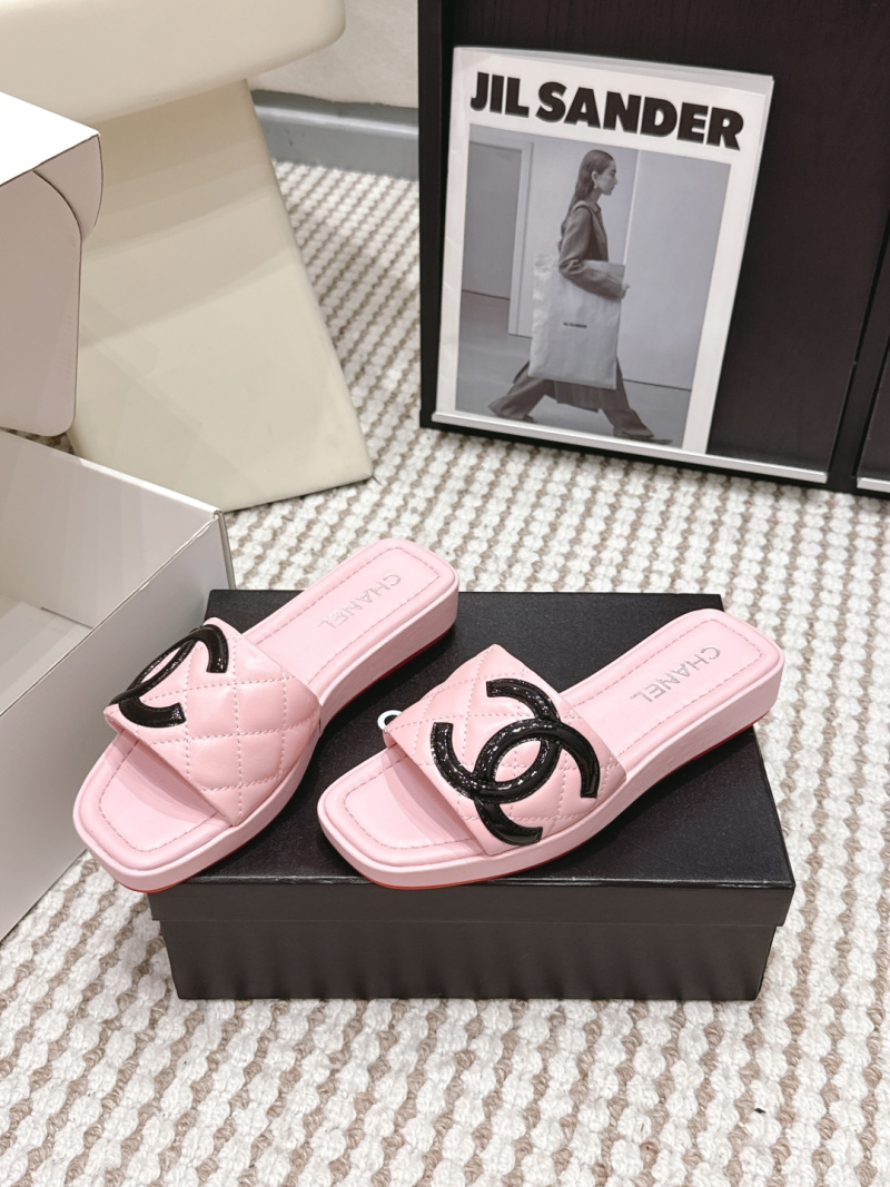 Женские розовые шлёпанцы со стеганым узором Chanel