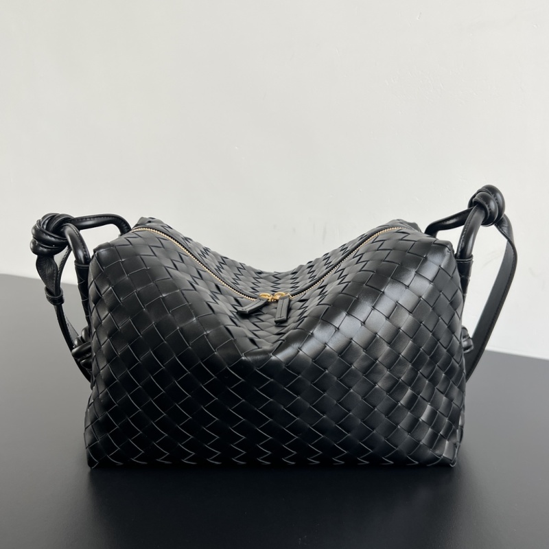 Сумка Bottega Veneta Loop черного цвета