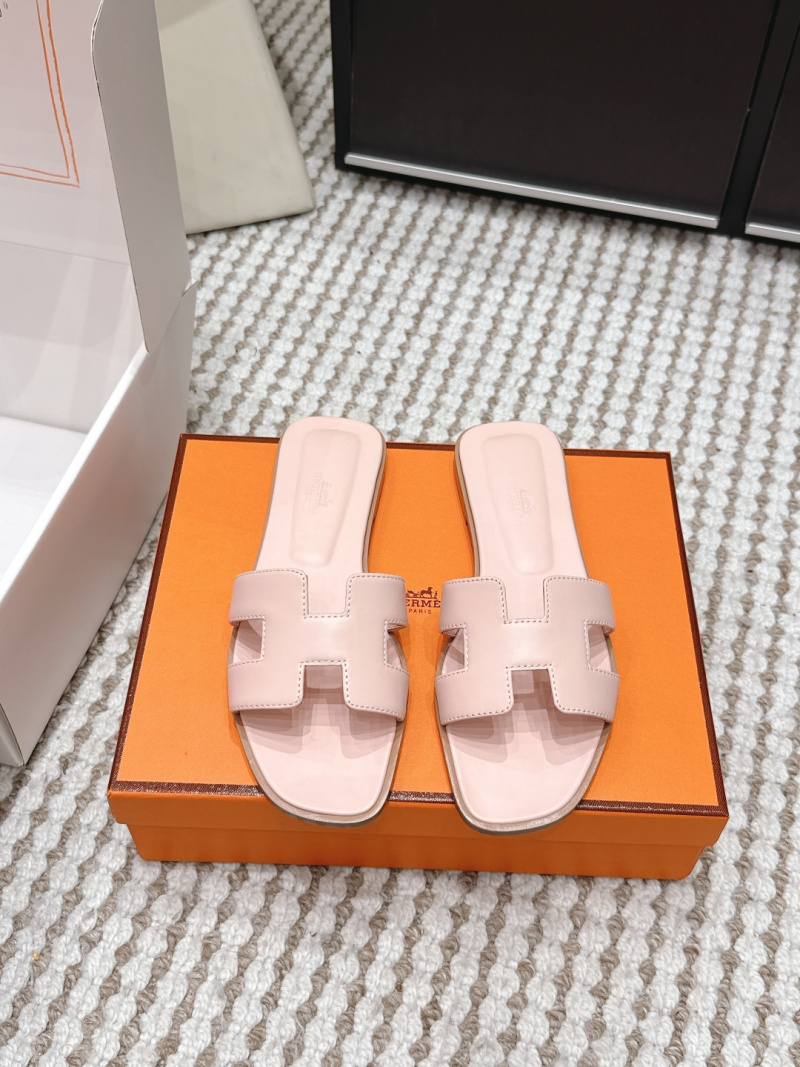 Женские кожаные шлёпанцы с застежкой H Hermès