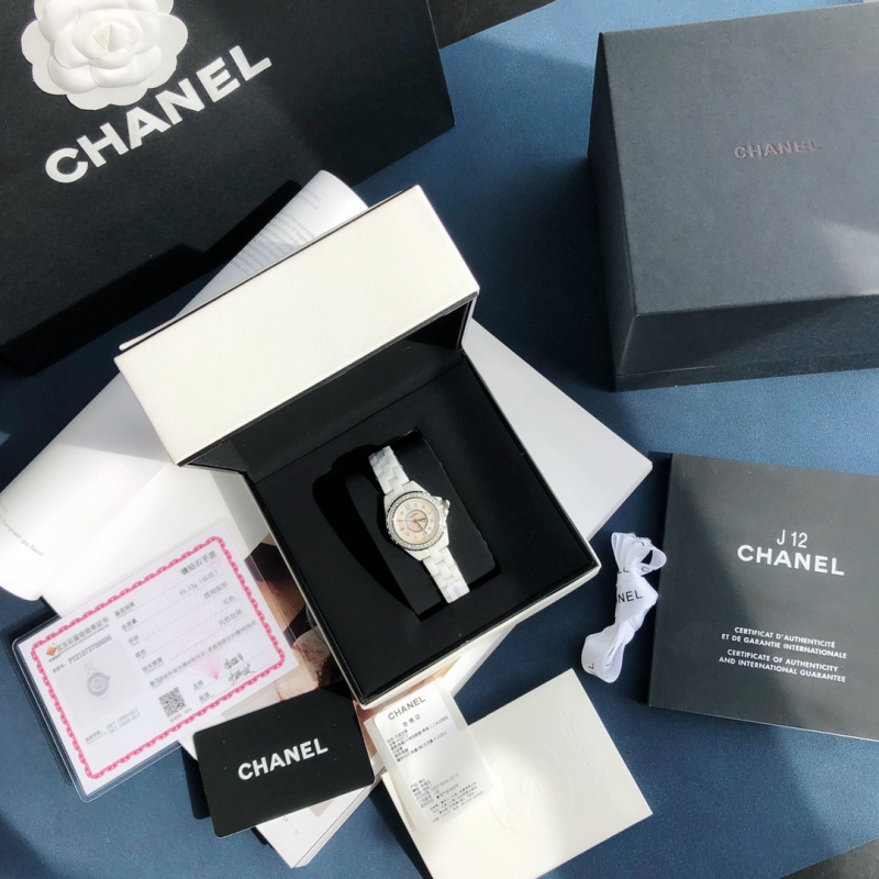 Часы Chanel