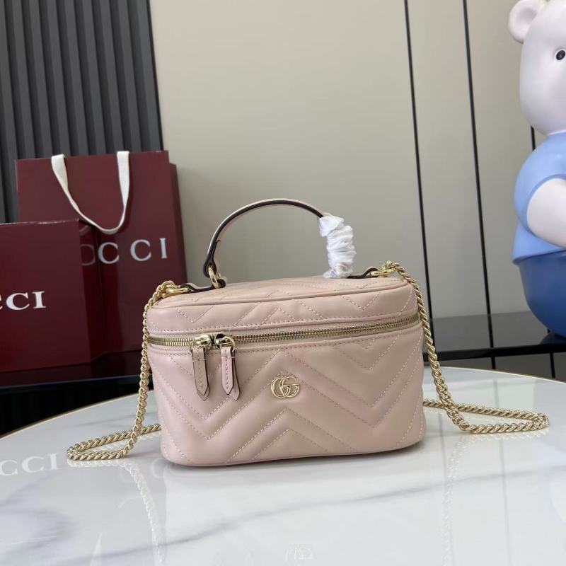 Сумка Gucci розовая с цепочкой