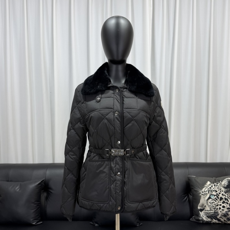 Пуховик Moncler