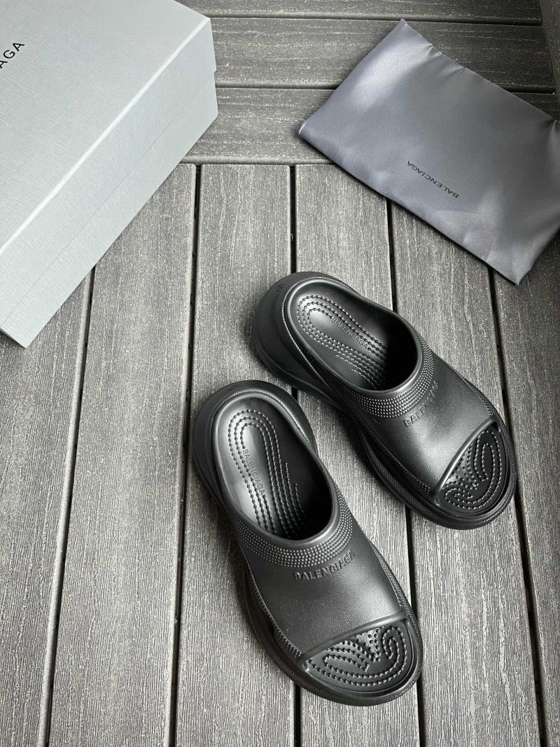 Сандалии Balenciaga x Crocs P270 женские