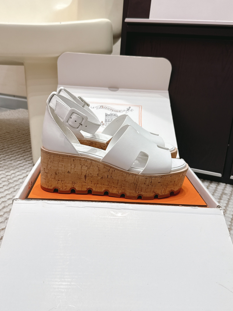 Женские черные кожаные сандалии на толстой подошве Hermès