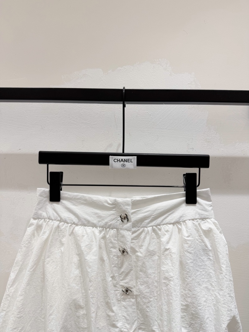Женская юбка высокого талия с пышным силуэтом и декоративными пуговицами Chanel