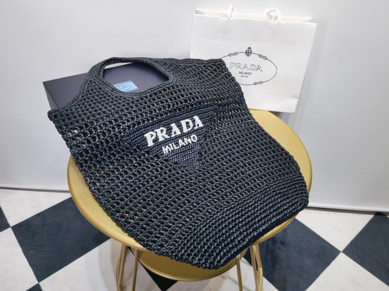 Плетеная пляжная сумка из рафии с логотипом Prada