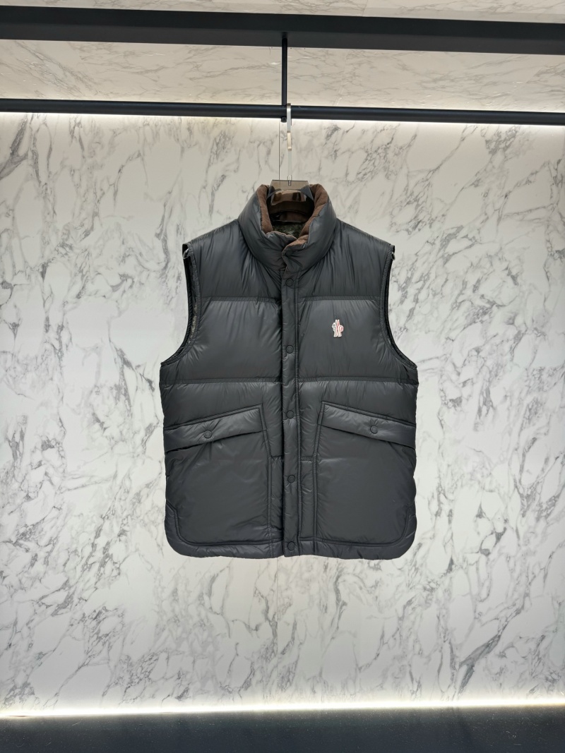 Жилет Moncler