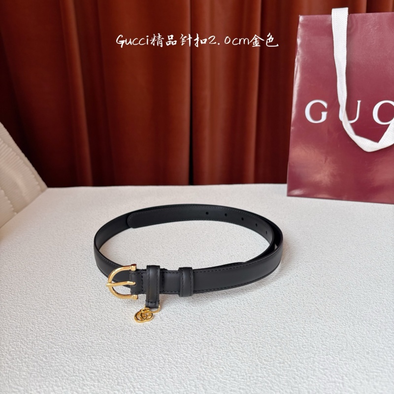 Узкий женский ремень с золотистой пряжкой GG Gucci