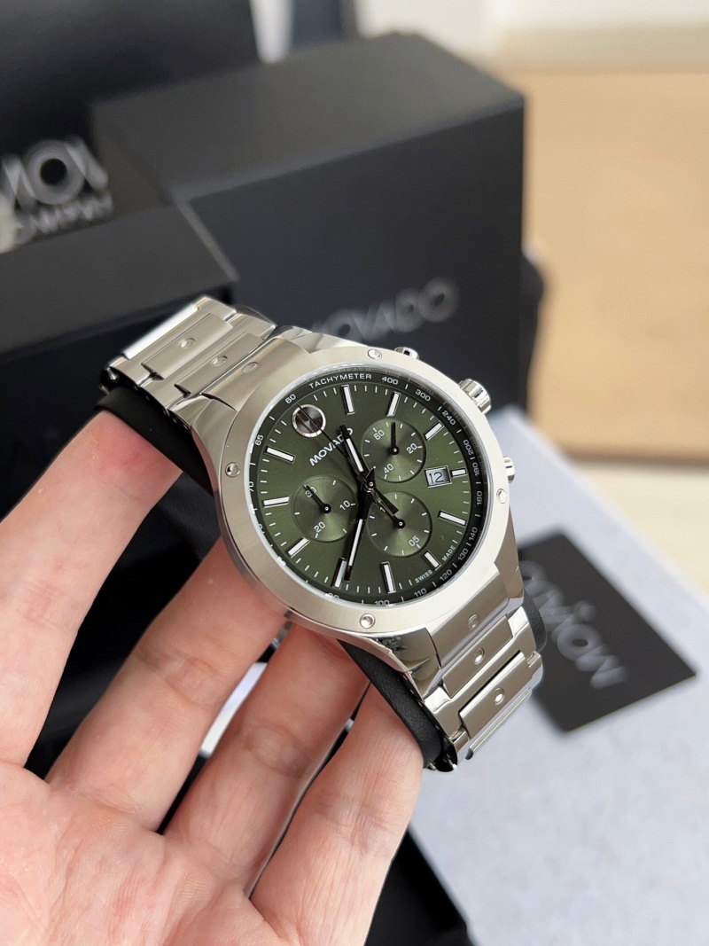 Часы Movado