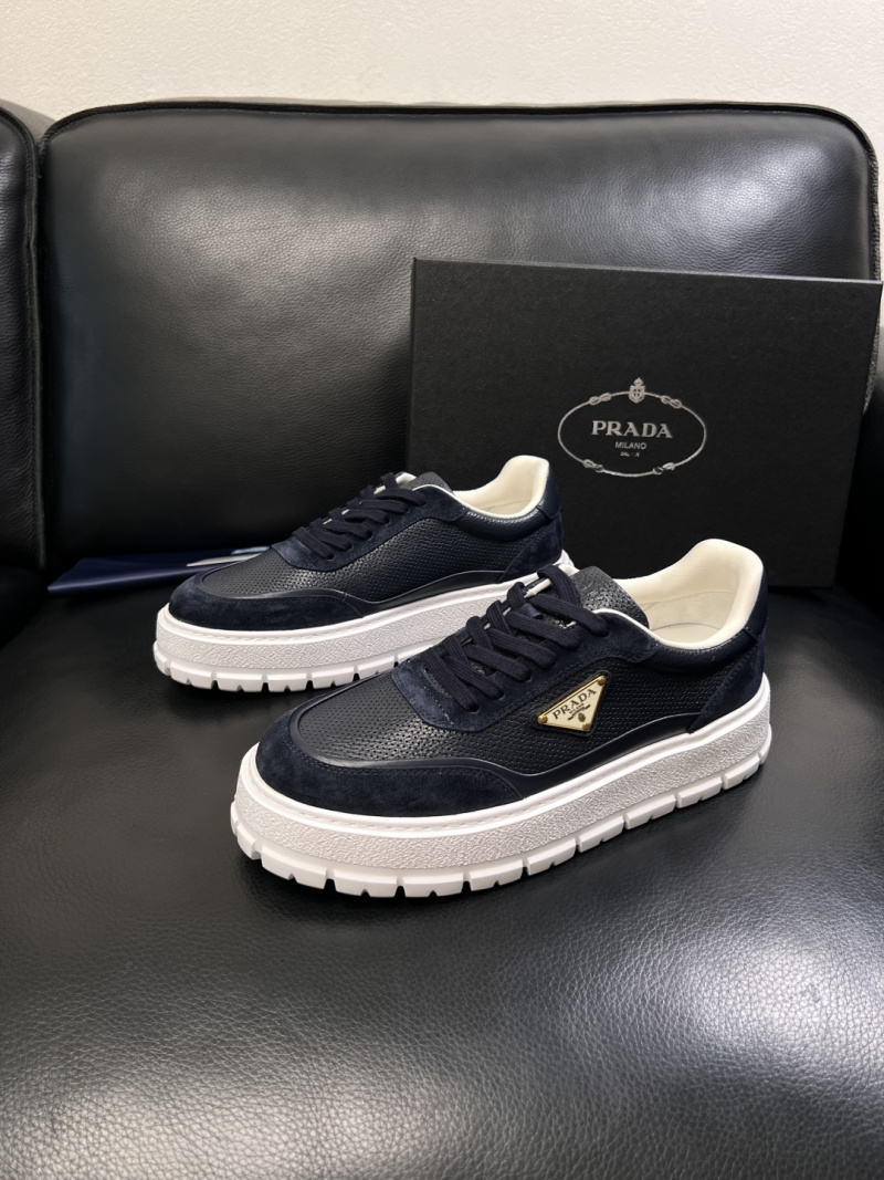 Кроссовки Prada