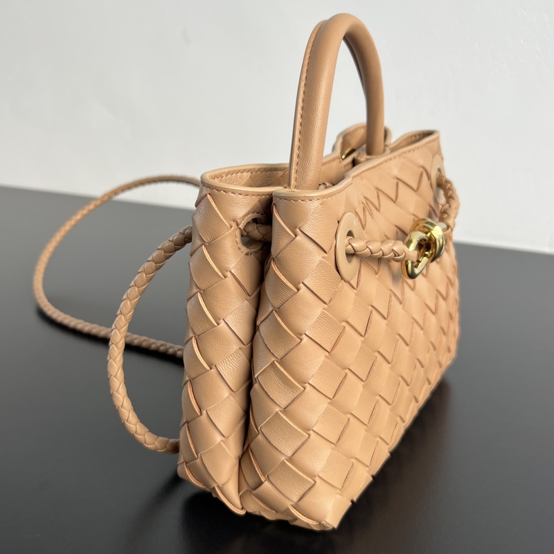 Мини-сумка Bottega Veneta Andiamo