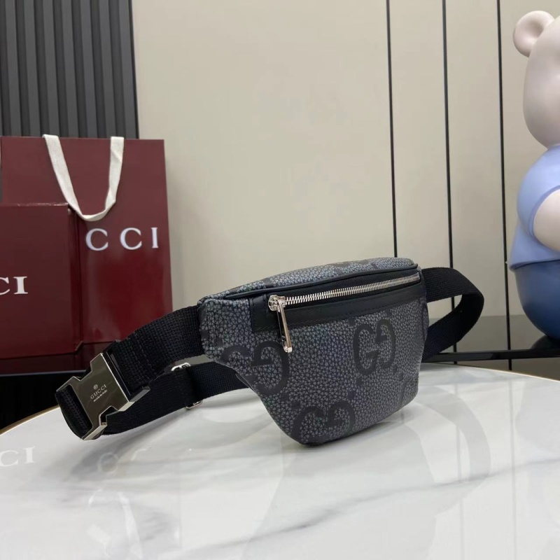 Поясная сумка Gucci с монограммой