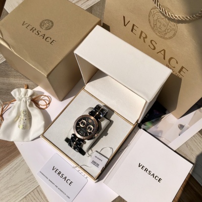 Часы Versace