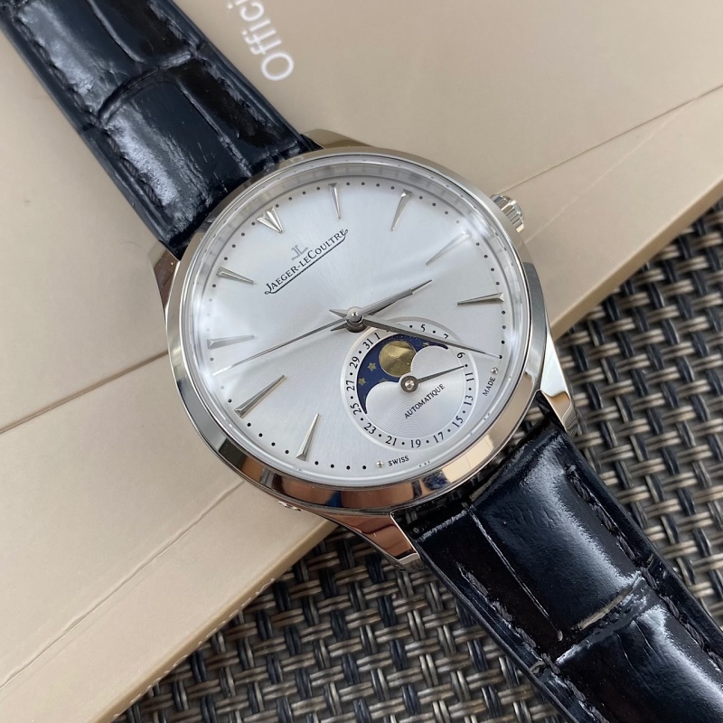 Часы Jaeger-LeCoultre