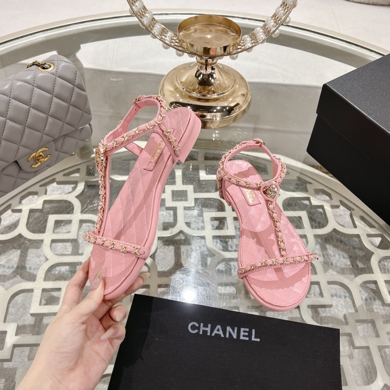 Женские розовые босоножки Chanel с цепочками