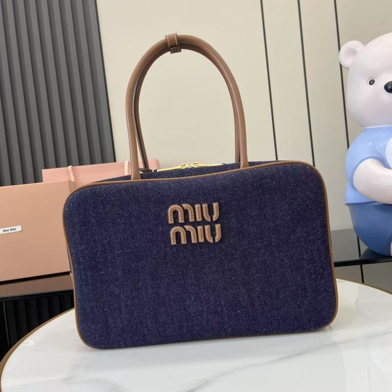 Сумка Miu Miu из денима с логотипом